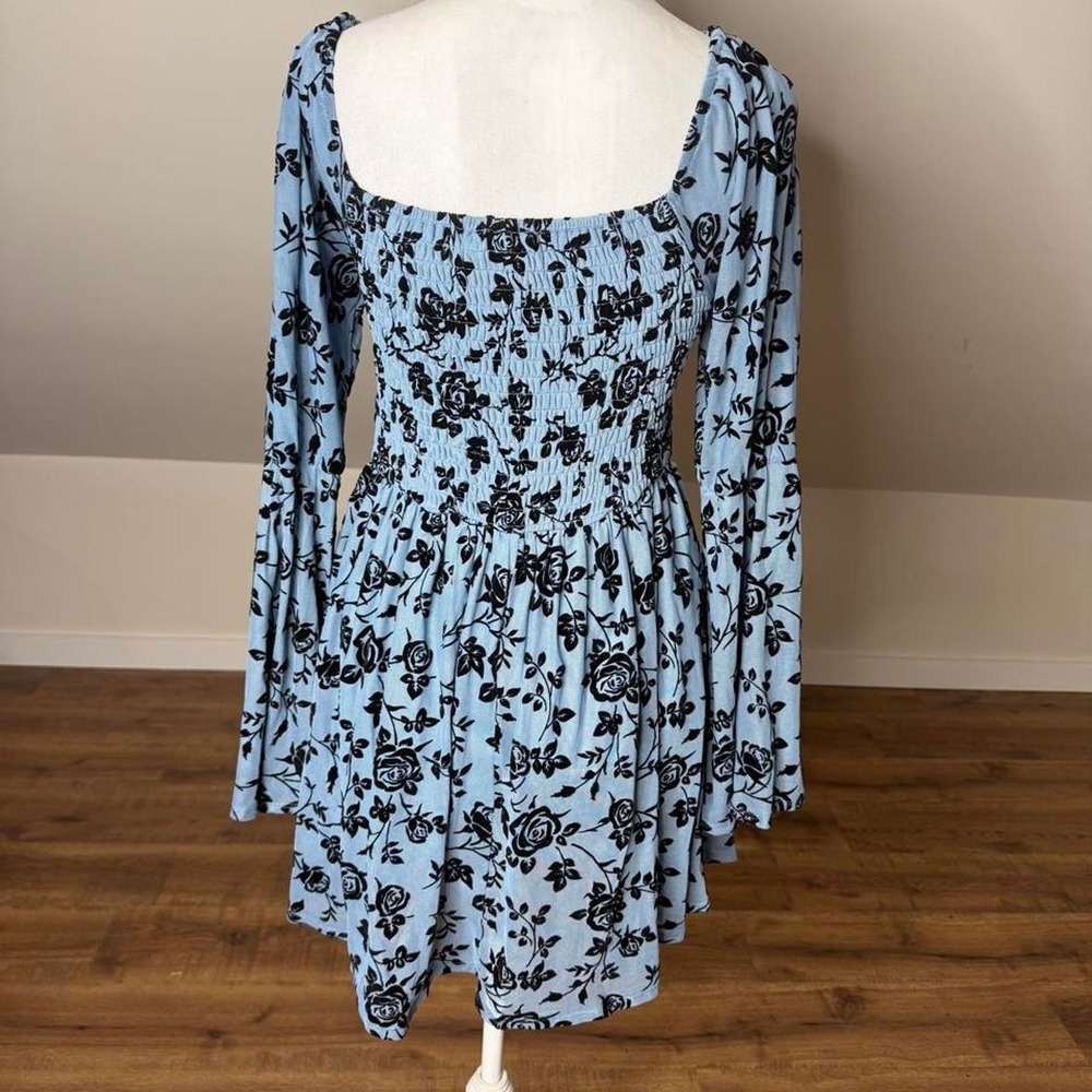 One Clothing LA Blue Black Rose Mini Dress M Whimsigoth Witchy Bell Sleeve - Picture 3 of 6
